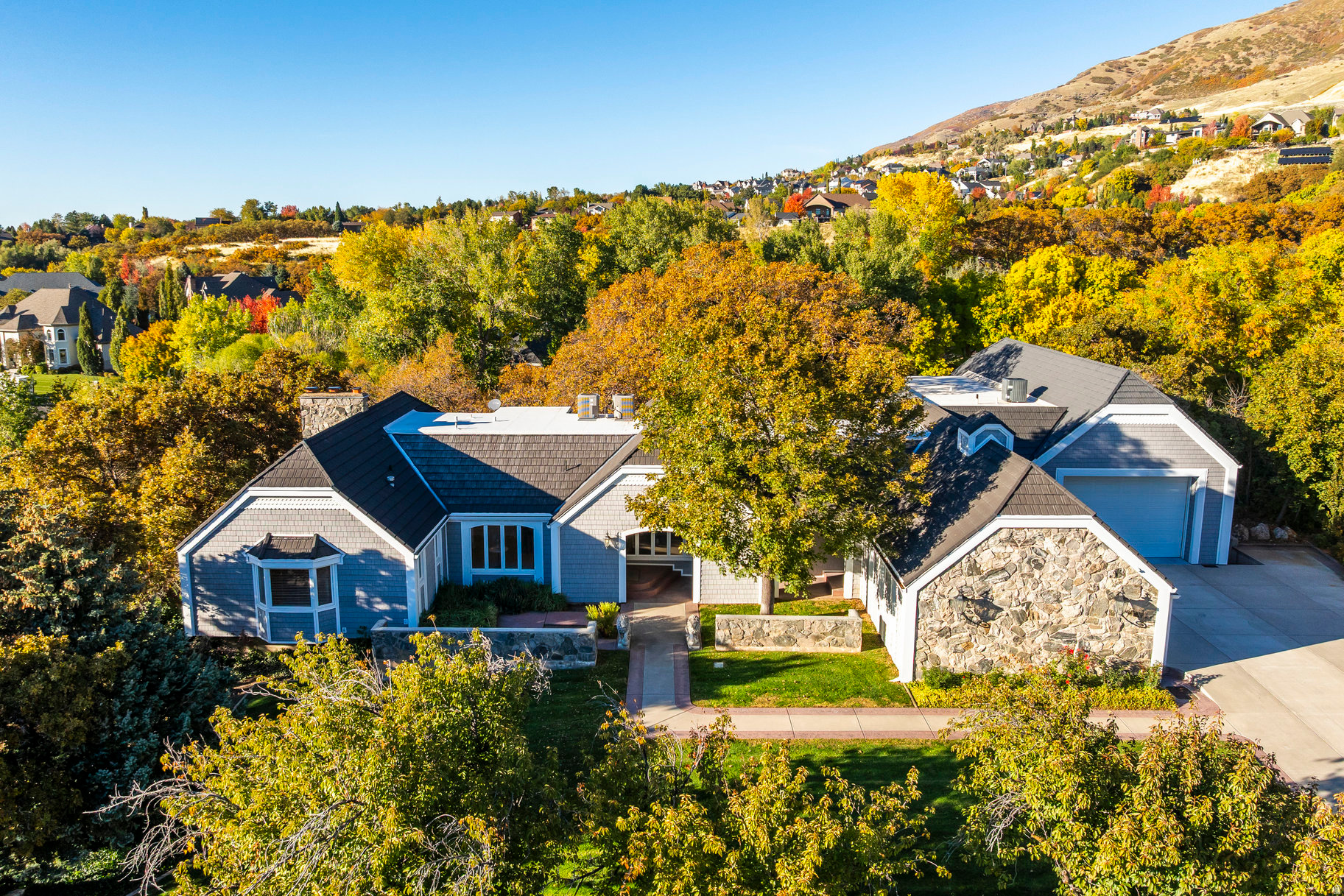 388 QUAIL RUN RD, Farmington, UT 84025 — photo 1