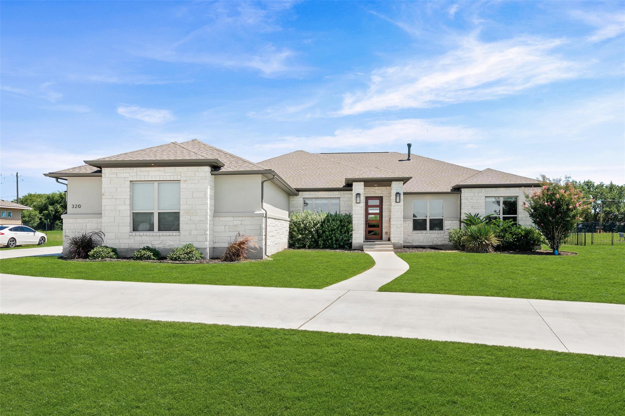 320 Buffalo, Liberty Hill, TX 78642 — photo 1