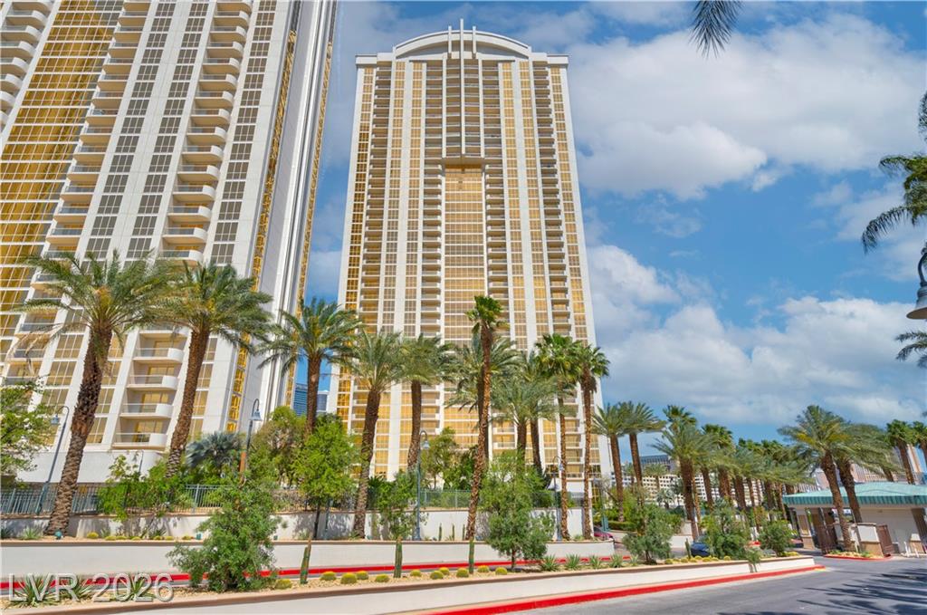 125 East Harmon Avenue, Las Vegas, NV 89109 — photo 1