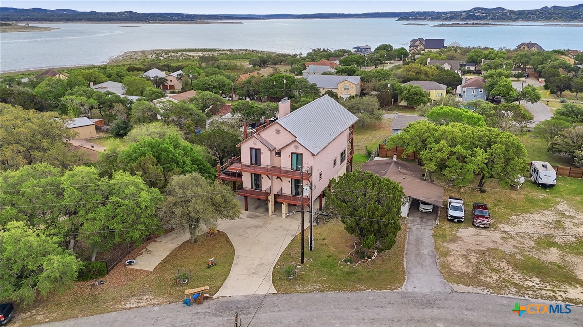 628 Country, Canyon Lake, TX 78133 — photo 1