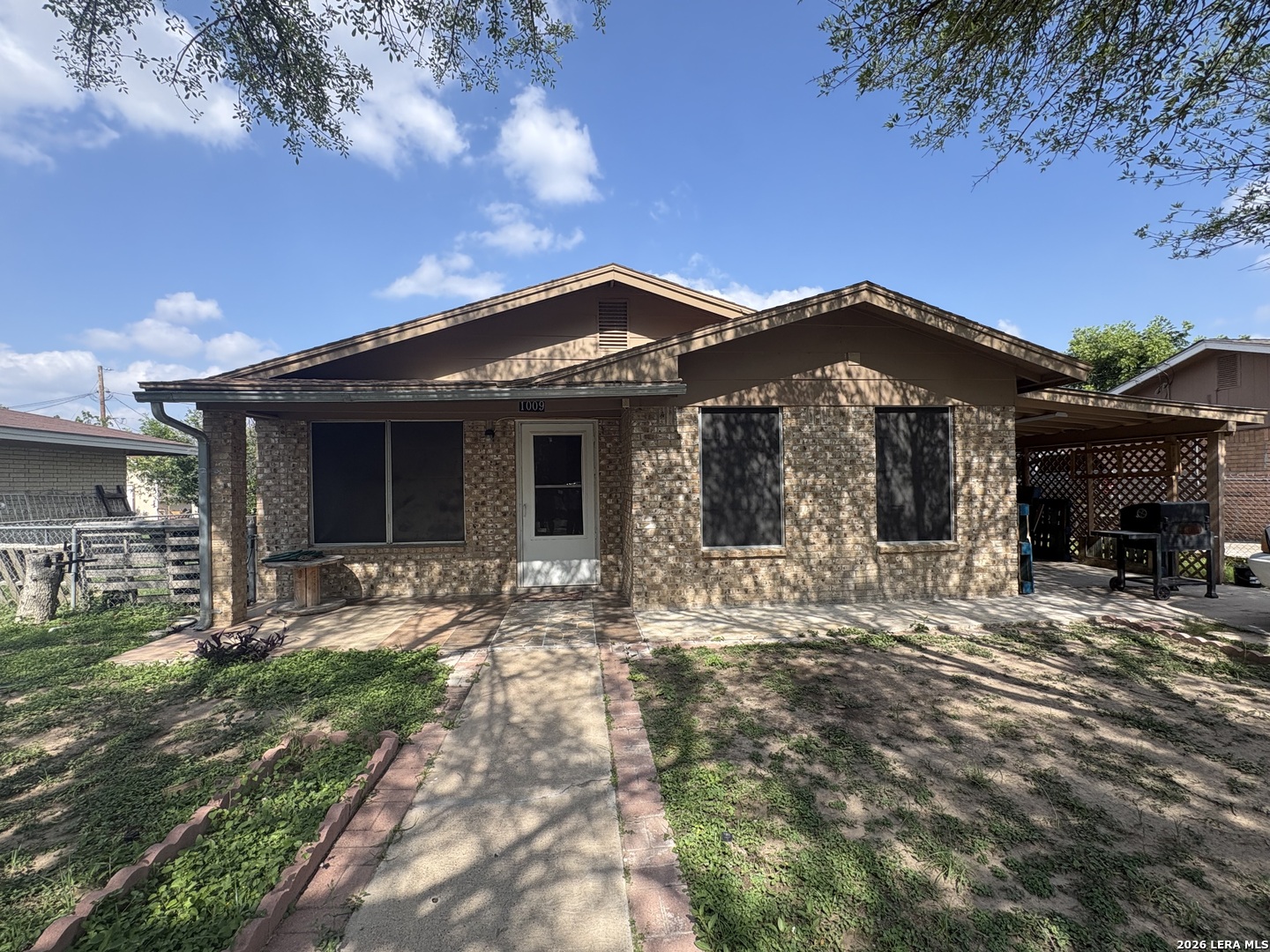 1009 Kiriaka, Eagle Pass, TX 78852 — photo 1