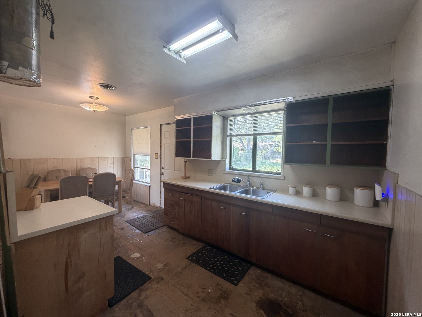 611 KOEHLER CT, , 78223 — photo 1