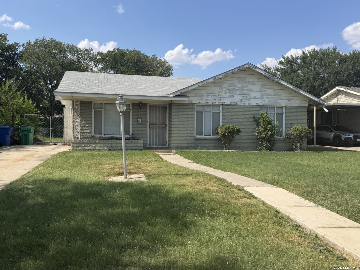 611 KOEHLER CT, San Antonio, TX 78223 — photo 1