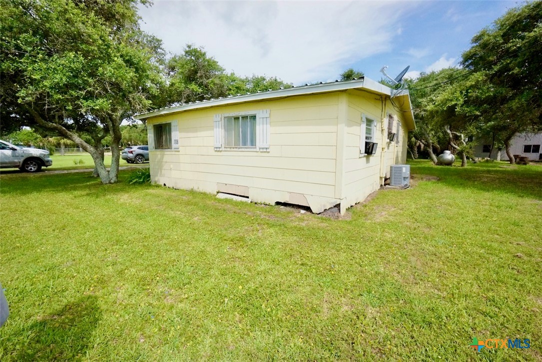 706 Jefferson, Port O'Connor, TX 77982 — photo 1