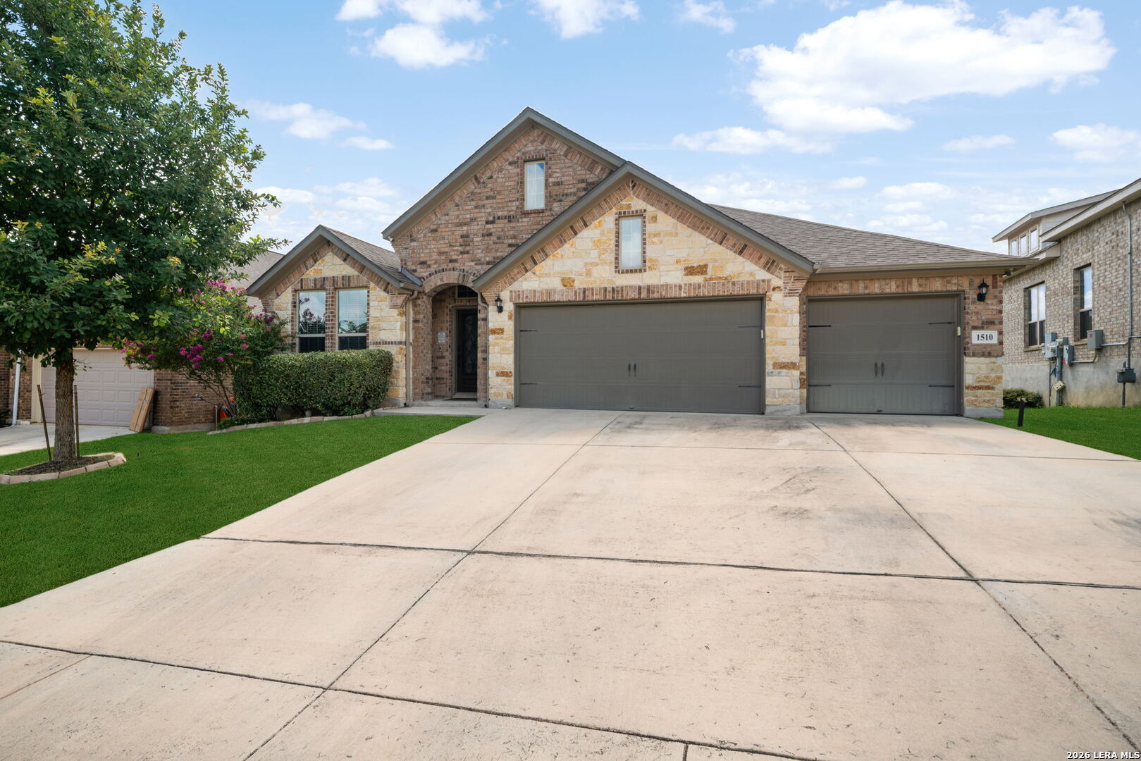 1510 Snowy Owl Dr, ,  78245 — photo 1