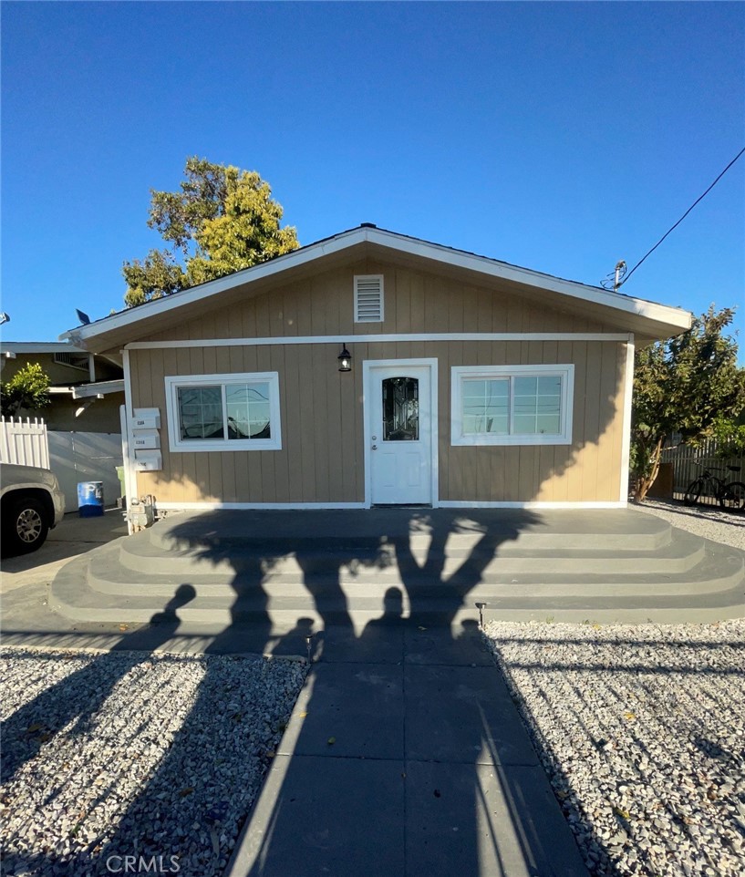 6208 Holmes, Los Angeles, CA 90001 — photo 1