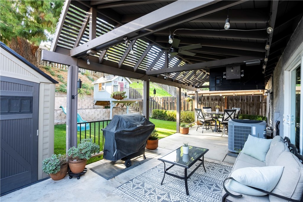 28291 Bockdale Ave., Canyon Country, CA 91387 — photo 1