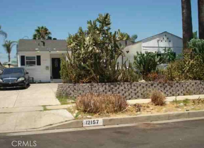 12157 Lull, Los Angeles, CA 91605 — photo 1