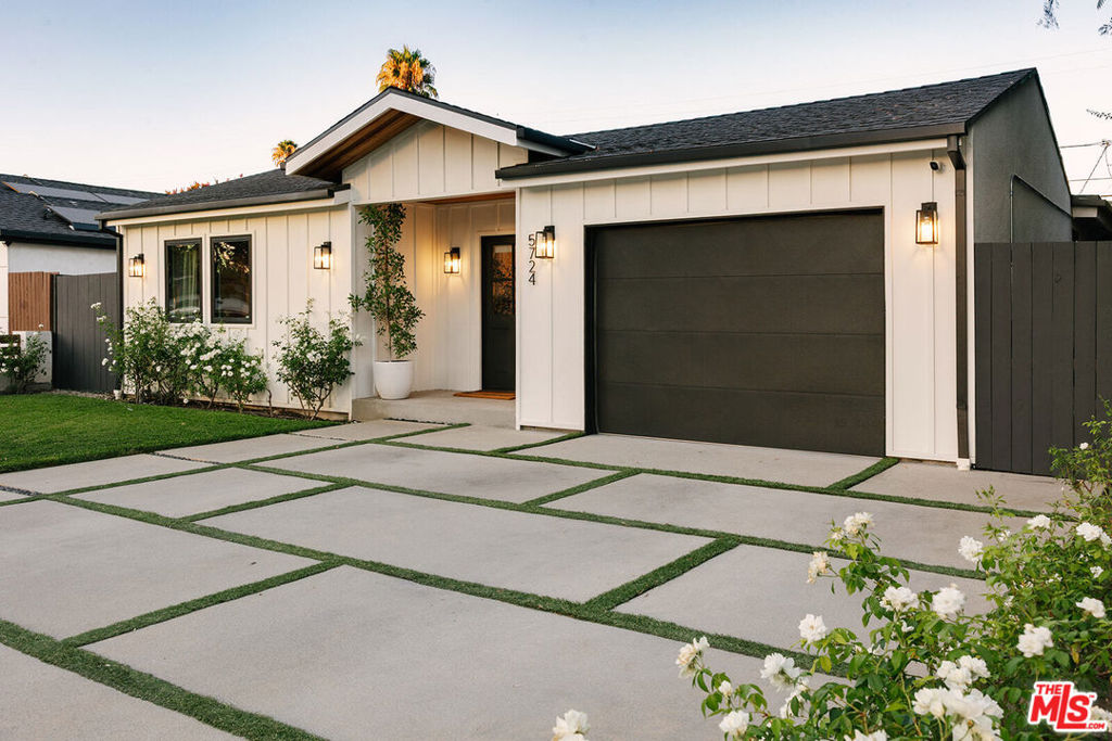 5724 Saloma Avenue, Los Angeles, CA 91411 — photo 1
