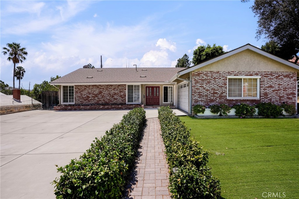 13719 Gavina Avenue, Sylmar, CA 91342 — photo 1