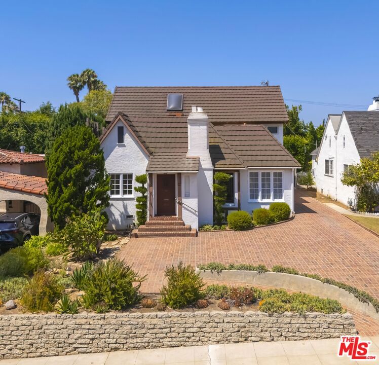 1733 Ensley Avenue, Los Angeles, CA 90024 — photo 1