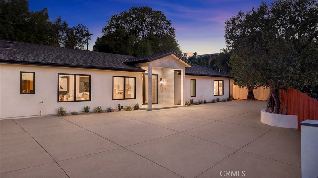 5200 Armida Drive, Woodland Hills, CA 91364 — photo 1