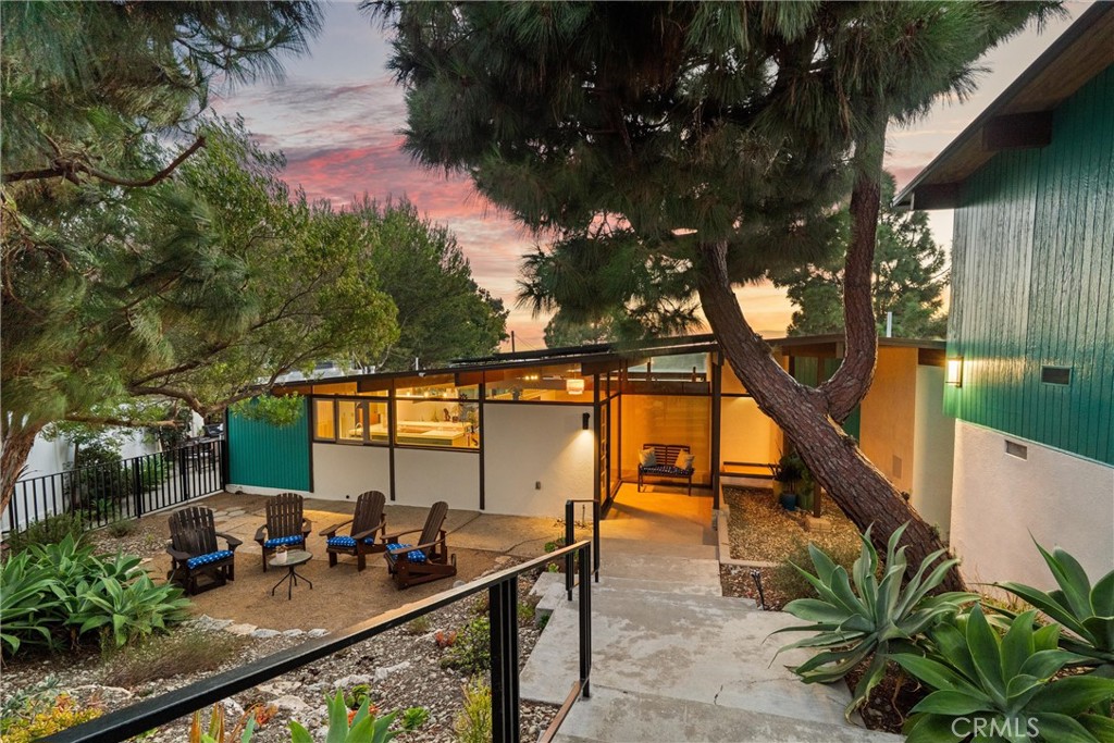 2215 W 34th Street, San Pedro, CA 90732 — photo 1