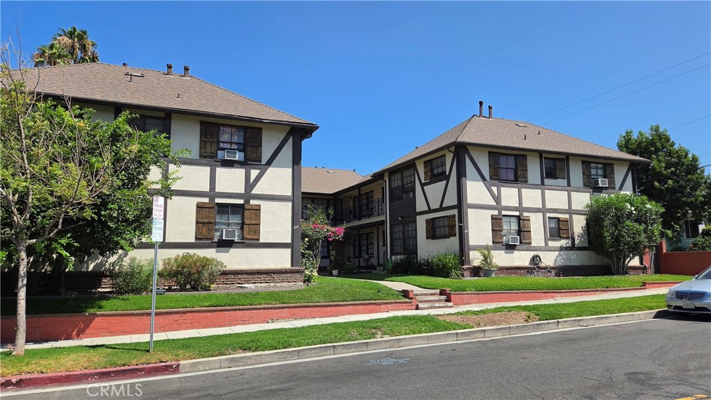455 - 457 W Elm, Burbank, CA 91506 — photo 1