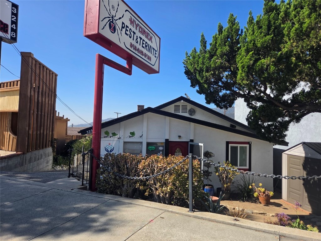 3252 Foothill Boulevard