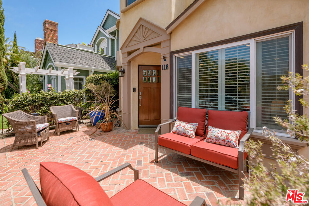 118 3rd Street, Seal Beach, CA 90740 — photo 1