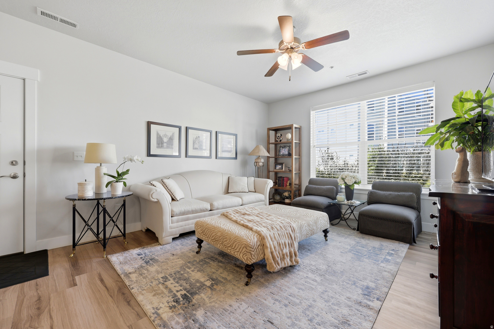 631 N SUN PEAK DR, Vineyard, UT 84059 — photo 1