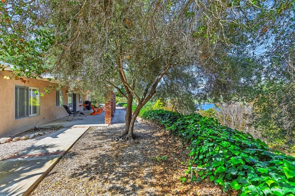 40057 S Shore Road, Fallbrook, CA 92028 — photo 1