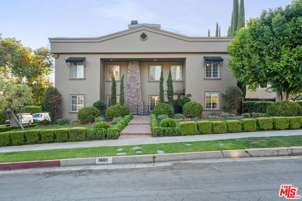 1601 Ard Eevin Avenue, Glendale, CA 91202 — photo 1