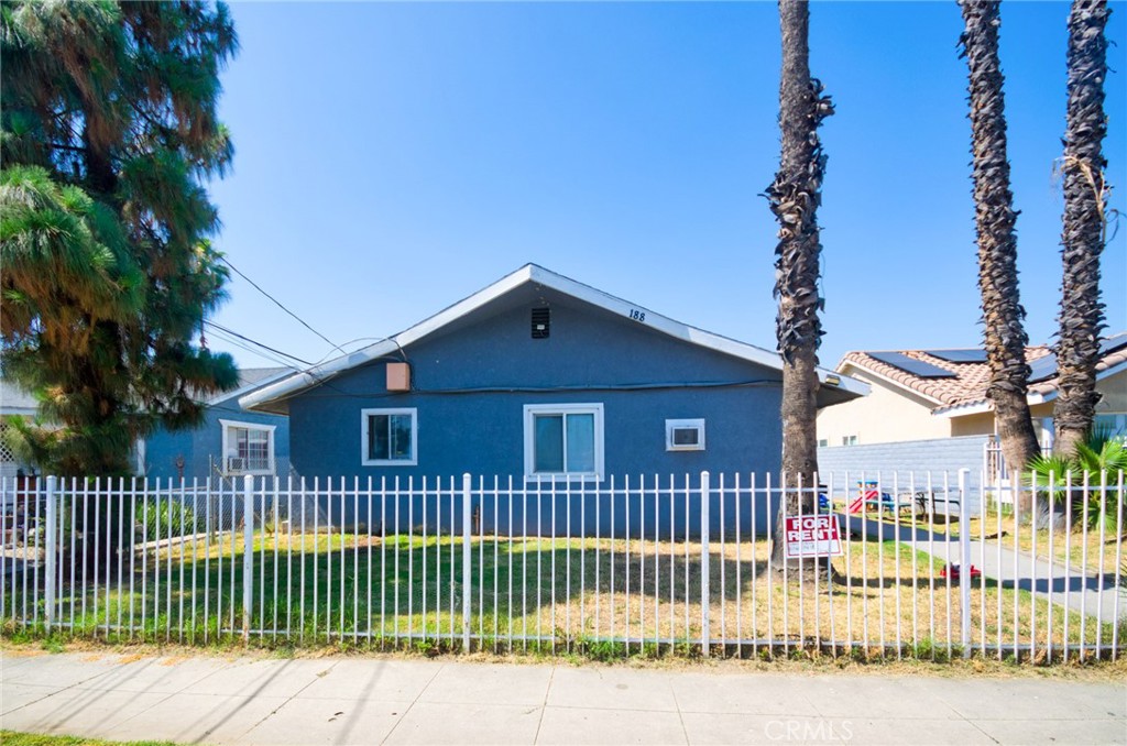 188 E 11th Street 1-4, San Bernardino, CA 92410 — photo 1