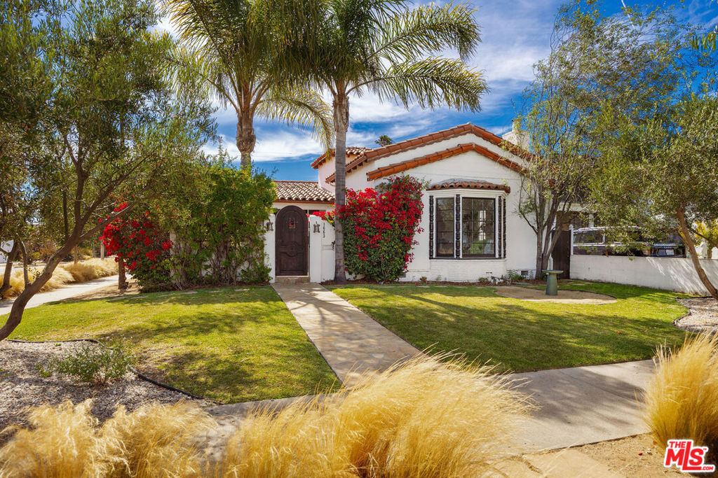 1663 S Genesee Avenue, Los Angeles, CA 90019 — photo 1