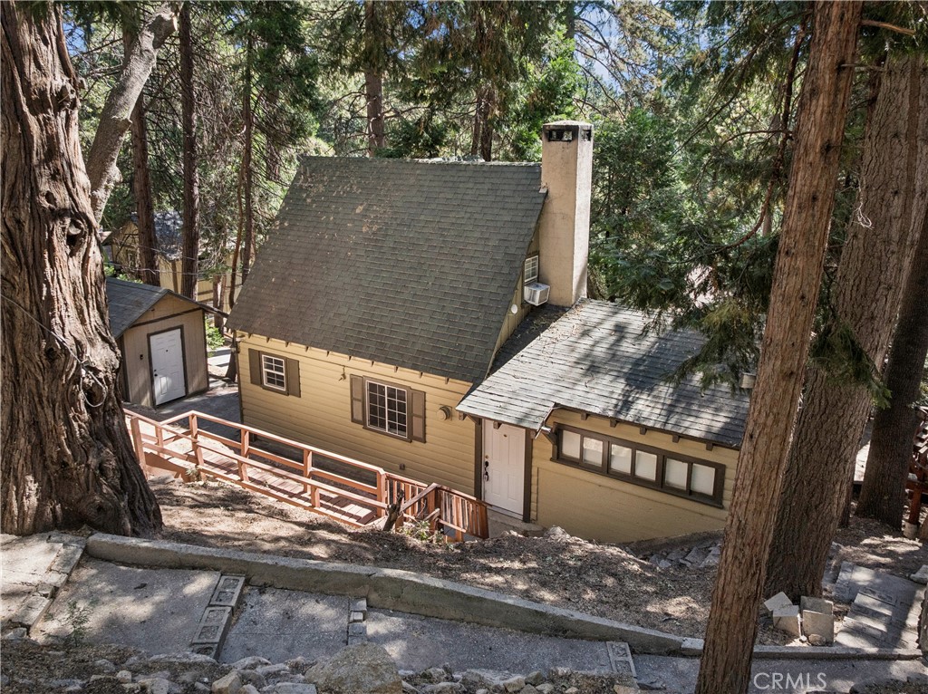 787 Sierra Vista, Twin Peaks, CA 92391 — photo 1
