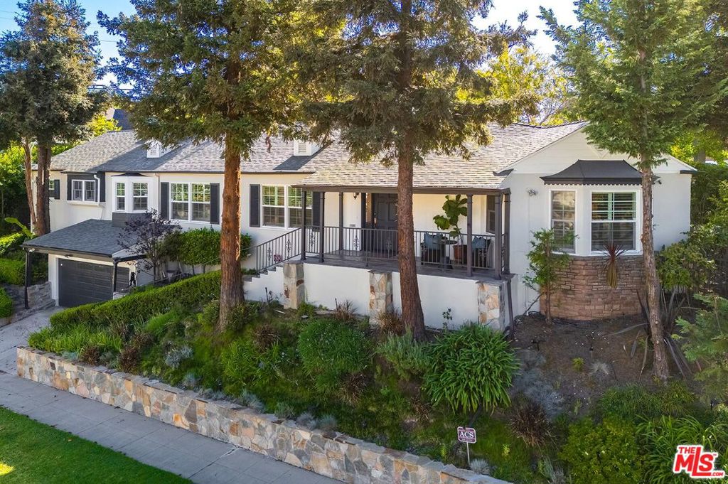 1609 Comstock Avenue, Los Angeles, CA 90024 — photo 1