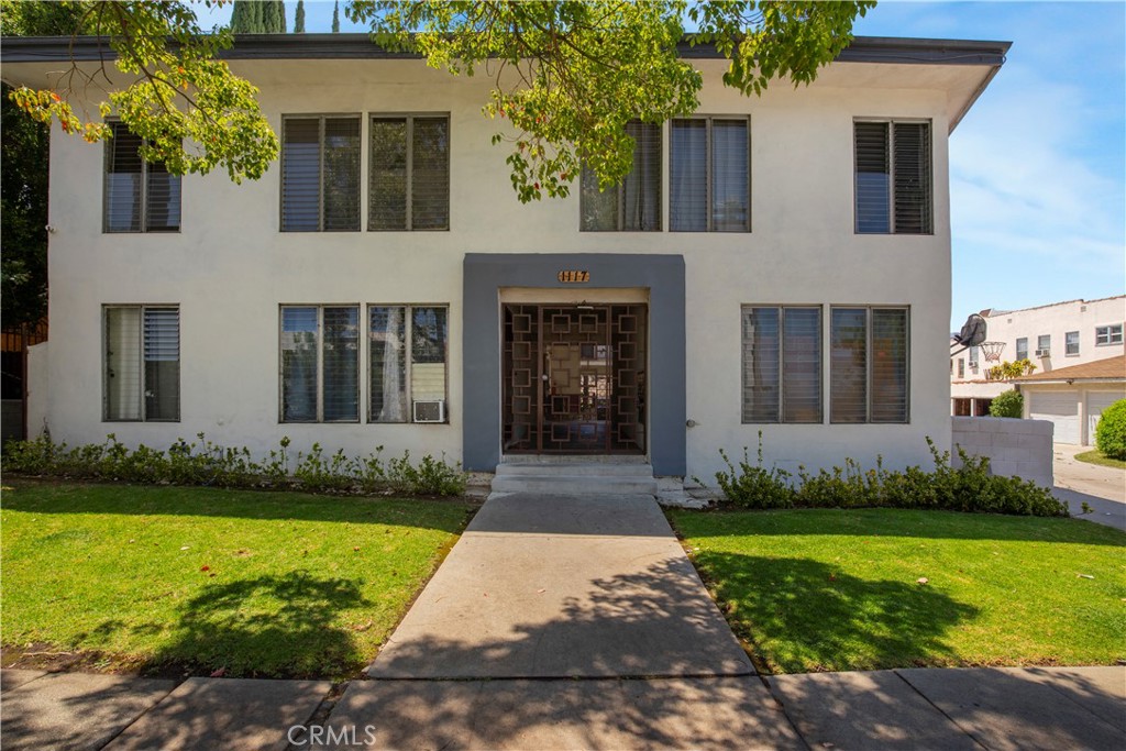 1117 S Spaulding, Los Angeles, CA 90019 — photo 1