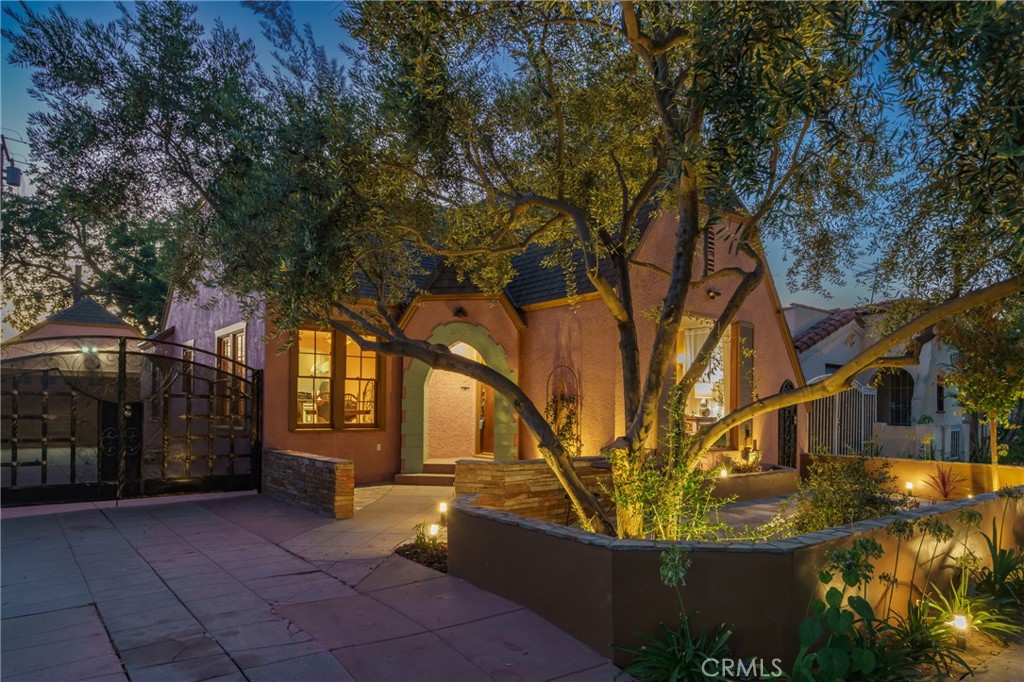 2015 San Francisco Avenue, Long Beach, CA 90806 — photo 1