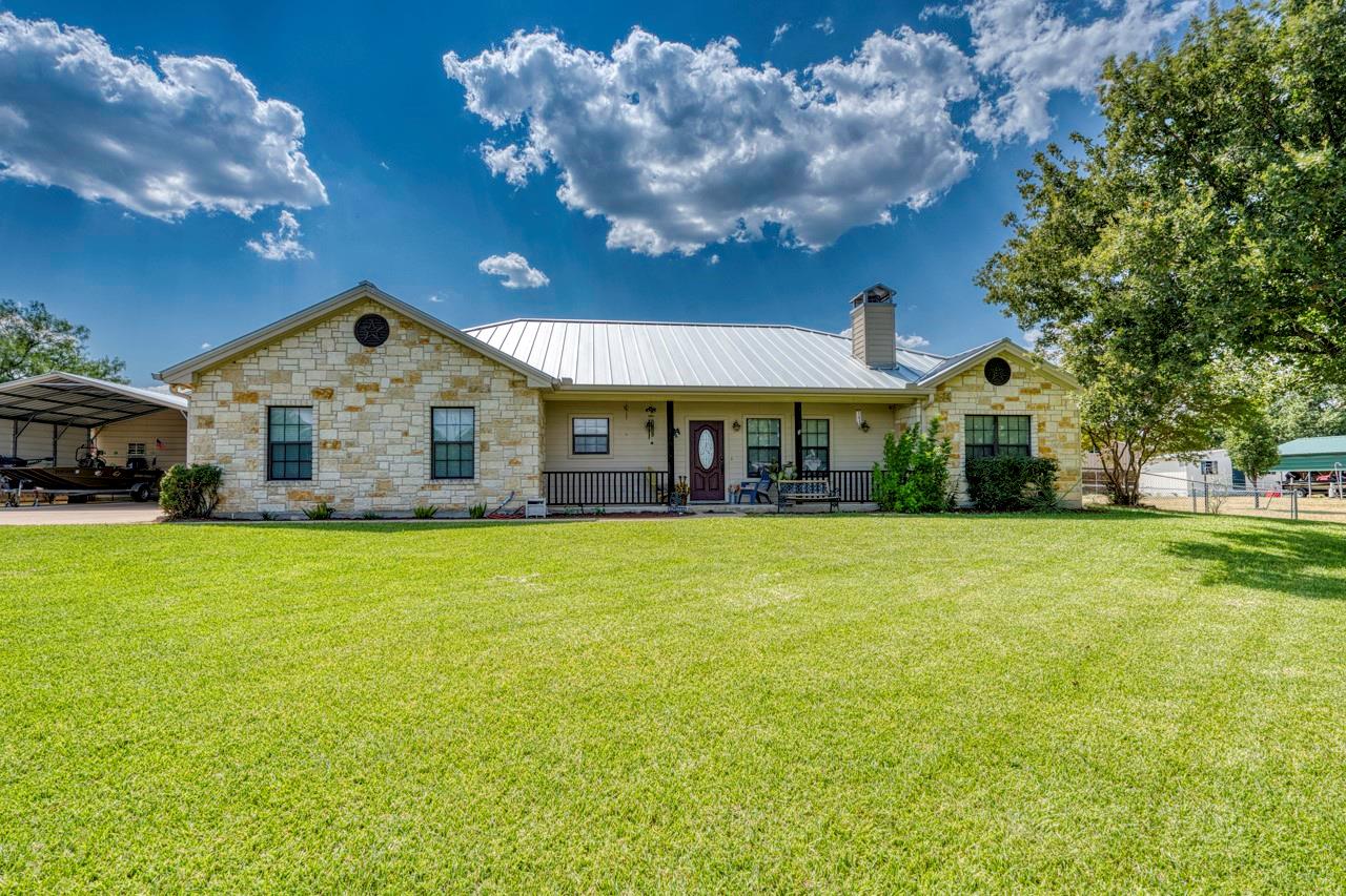 809 Skyline, Kingsland, TX 78639 — photo 1