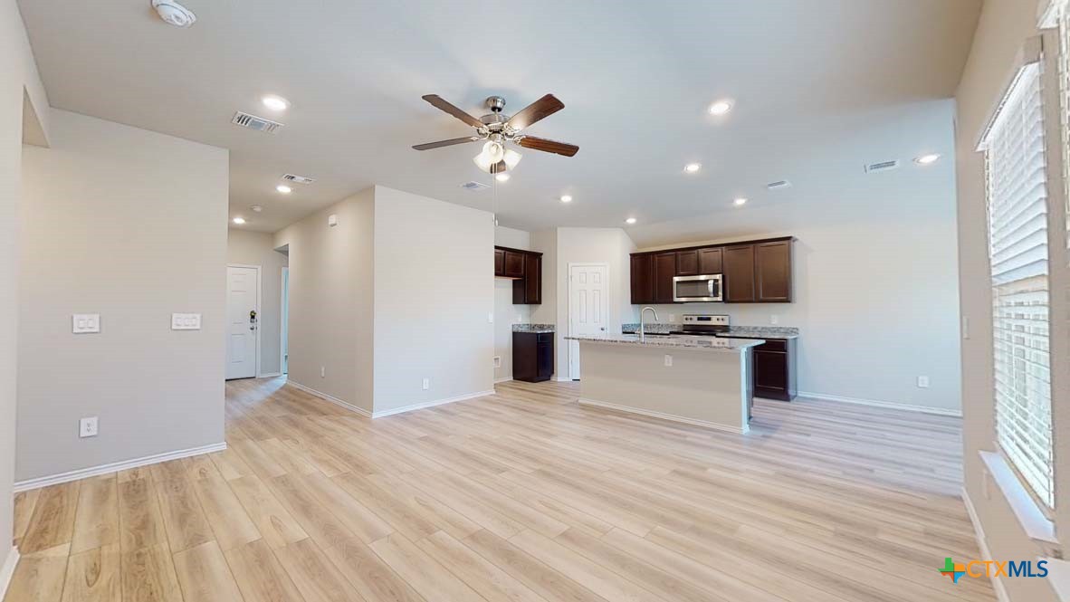 422 Isham, Killeen, TX 76549 — photo 1
