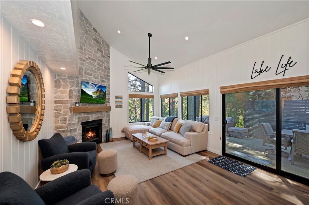 27657 Peninsula Dr. #135, Lake Arrowhead, CA 92352 — photo 1