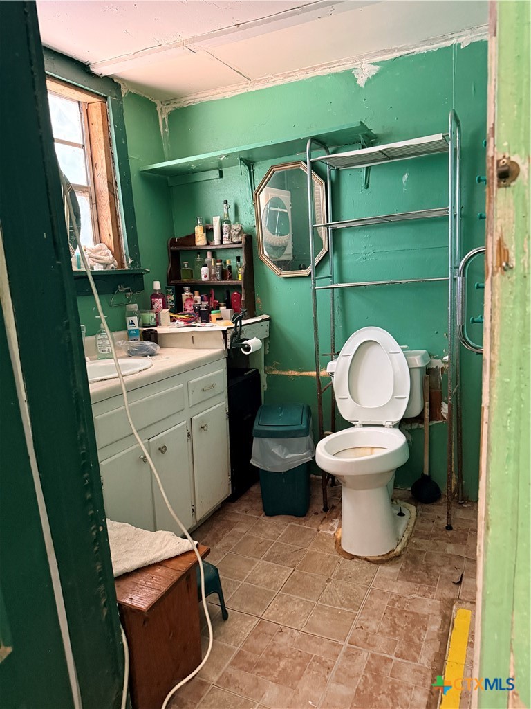 1414 Main, Blanco, TX 78606 — photo 1
