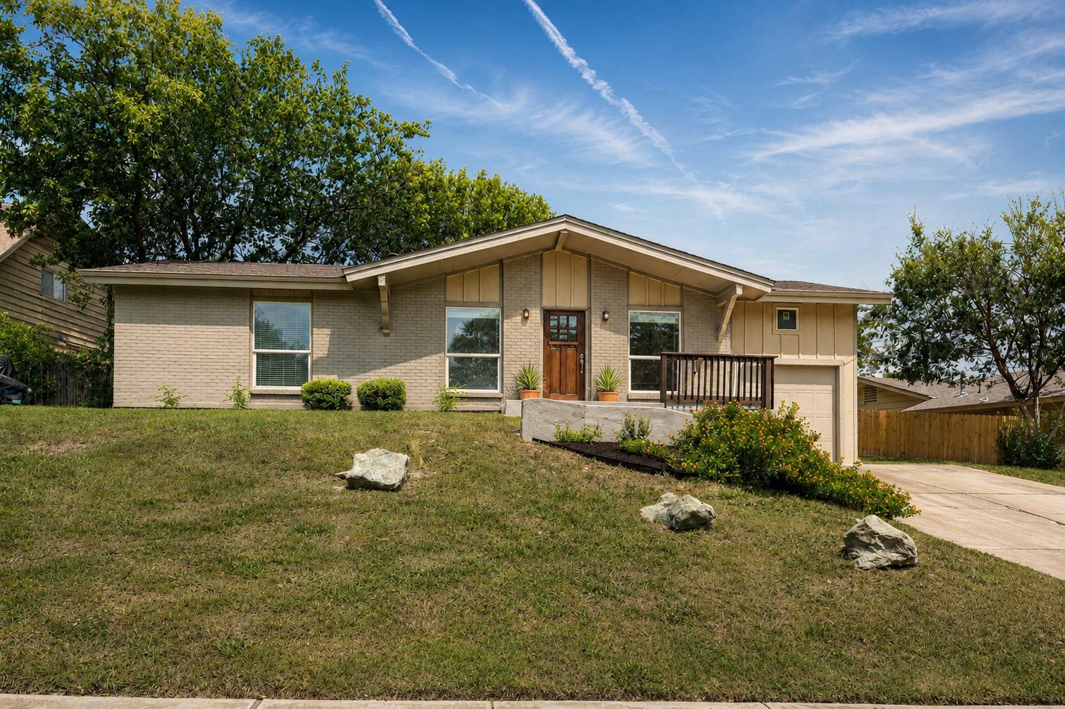 2507 Glen Springs, Austin, TX 78741 — photo 1