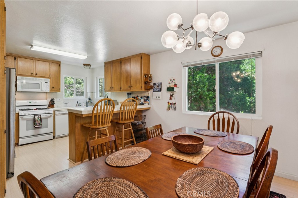 582 Grass Valley Court, Lake Arrowhead, CA 92352 — photo 1