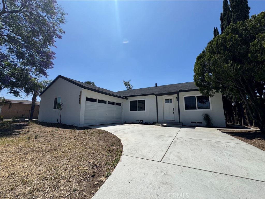 16229 Hunter St, Fontana, CA 92335 — photo 1