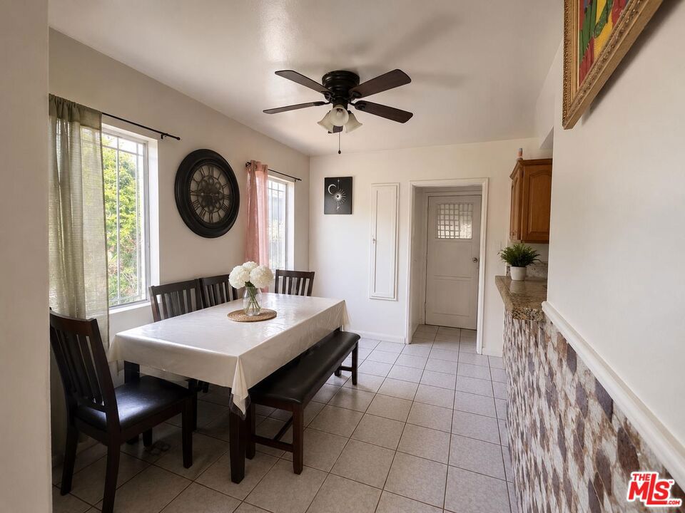 3566 CHESAPEAKE Avenue, Los Angeles, CA 90016 — photo 1