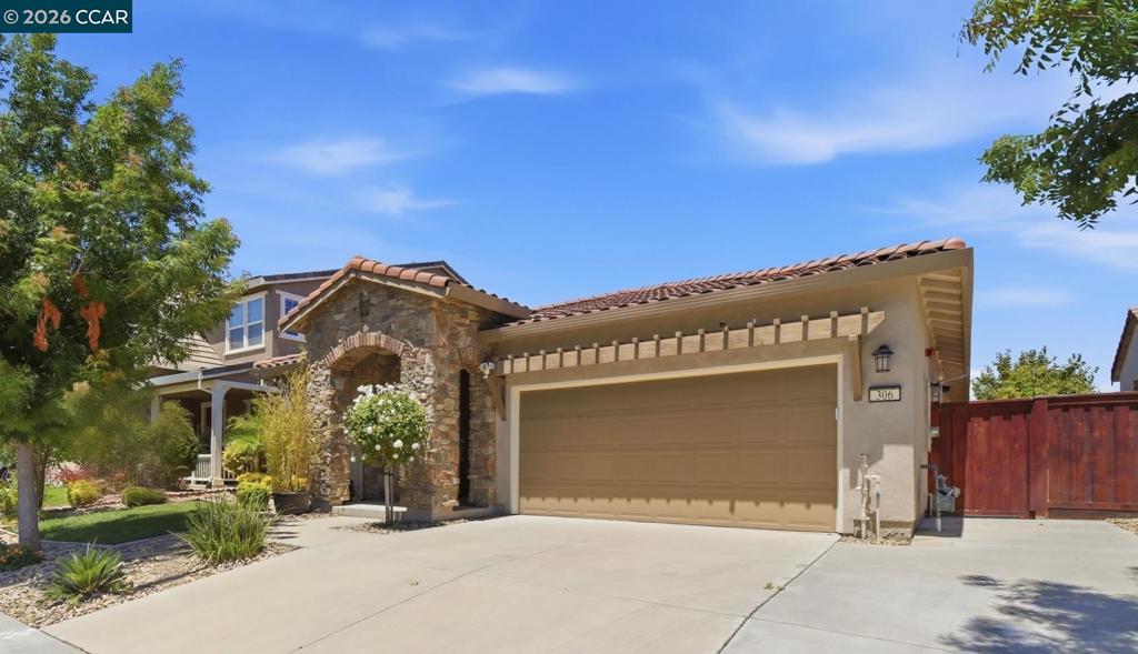 306 Crimson Cir, Vacaville, CA 95687 — photo 1
