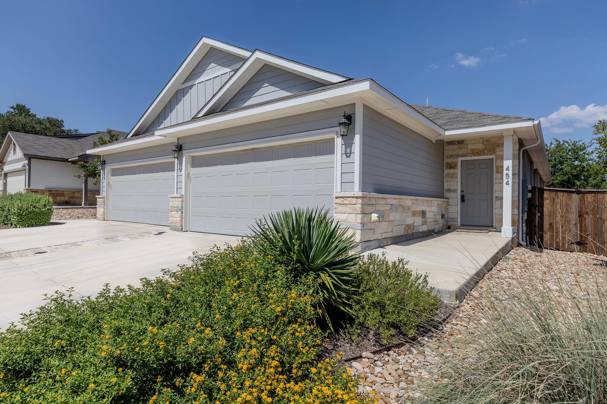 454 Parkline, Georgetown, TX 78626 — photo 1