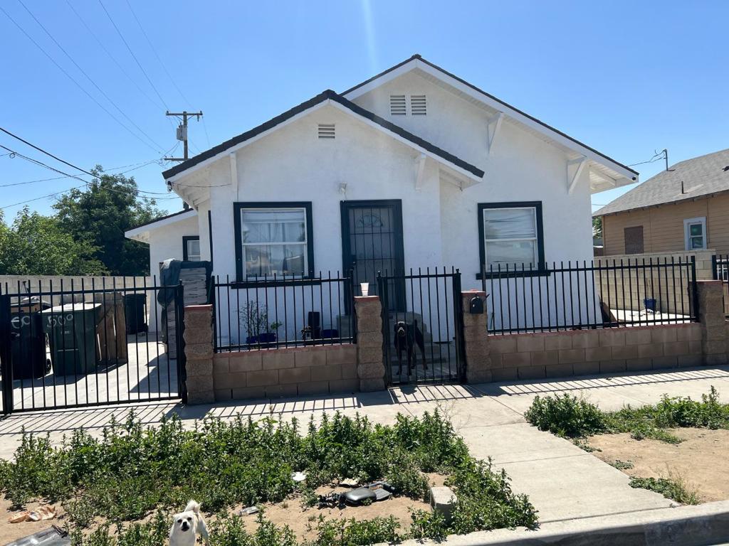 509 King Street, Bakersfield, CA 93305 — photo 1
