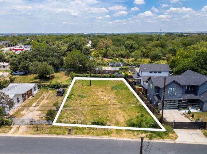 6312 Felix, Austin, TX 78741 — photo 1