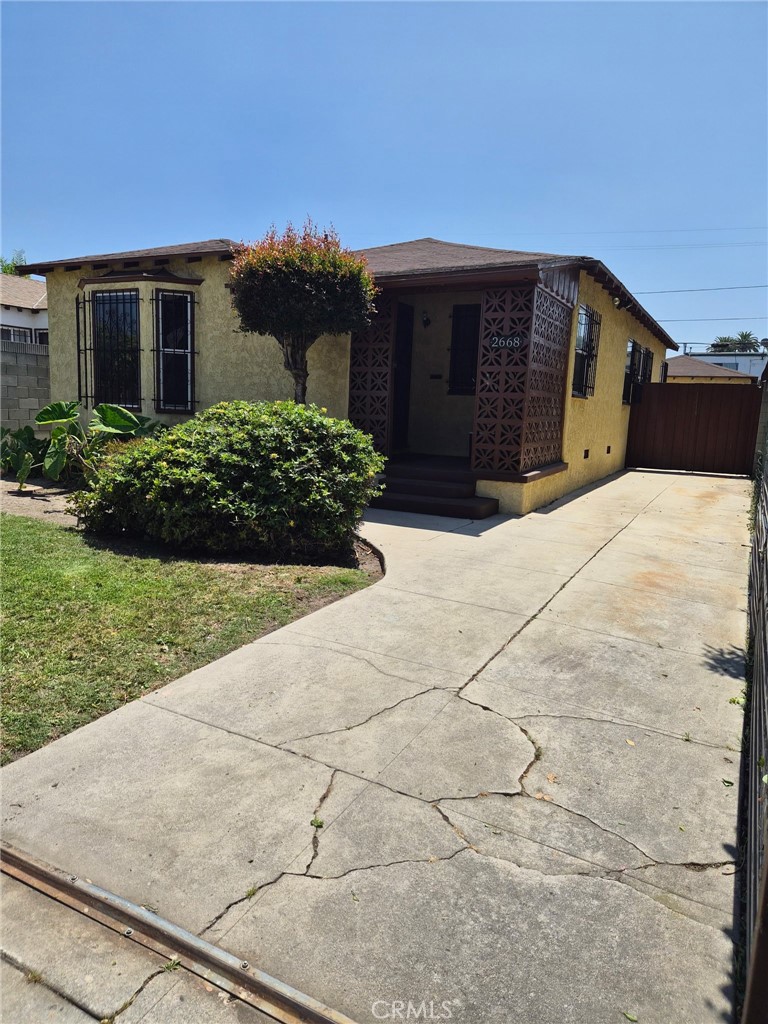 2668 S Cloverdale Avenue, Los Angeles, CA 90016 — photo 1
