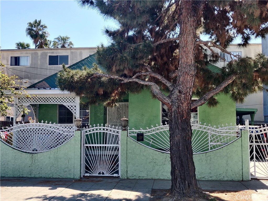 636 E 7th Street, Long Beach, CA 90813 — photo 1