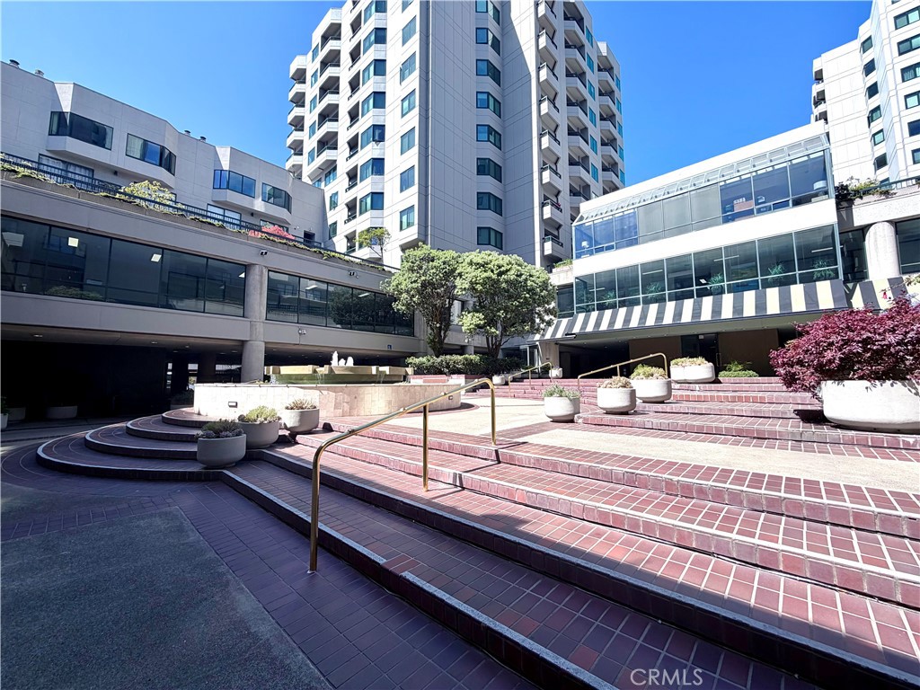 601 Van Ness 17, San Francisco, CA 94102 — photo 1