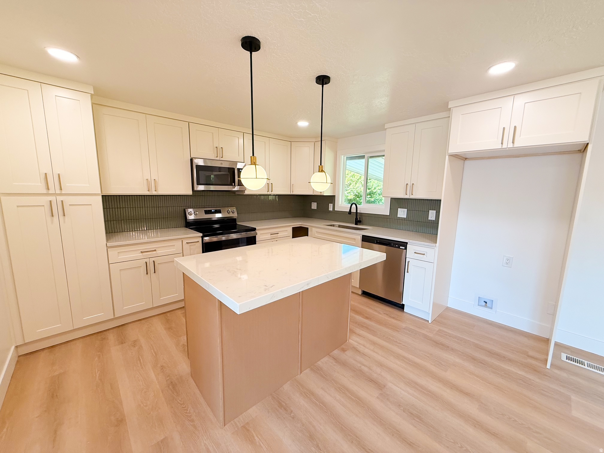 1114 W 4650 S, Riverdale, UT 84405 — photo 1