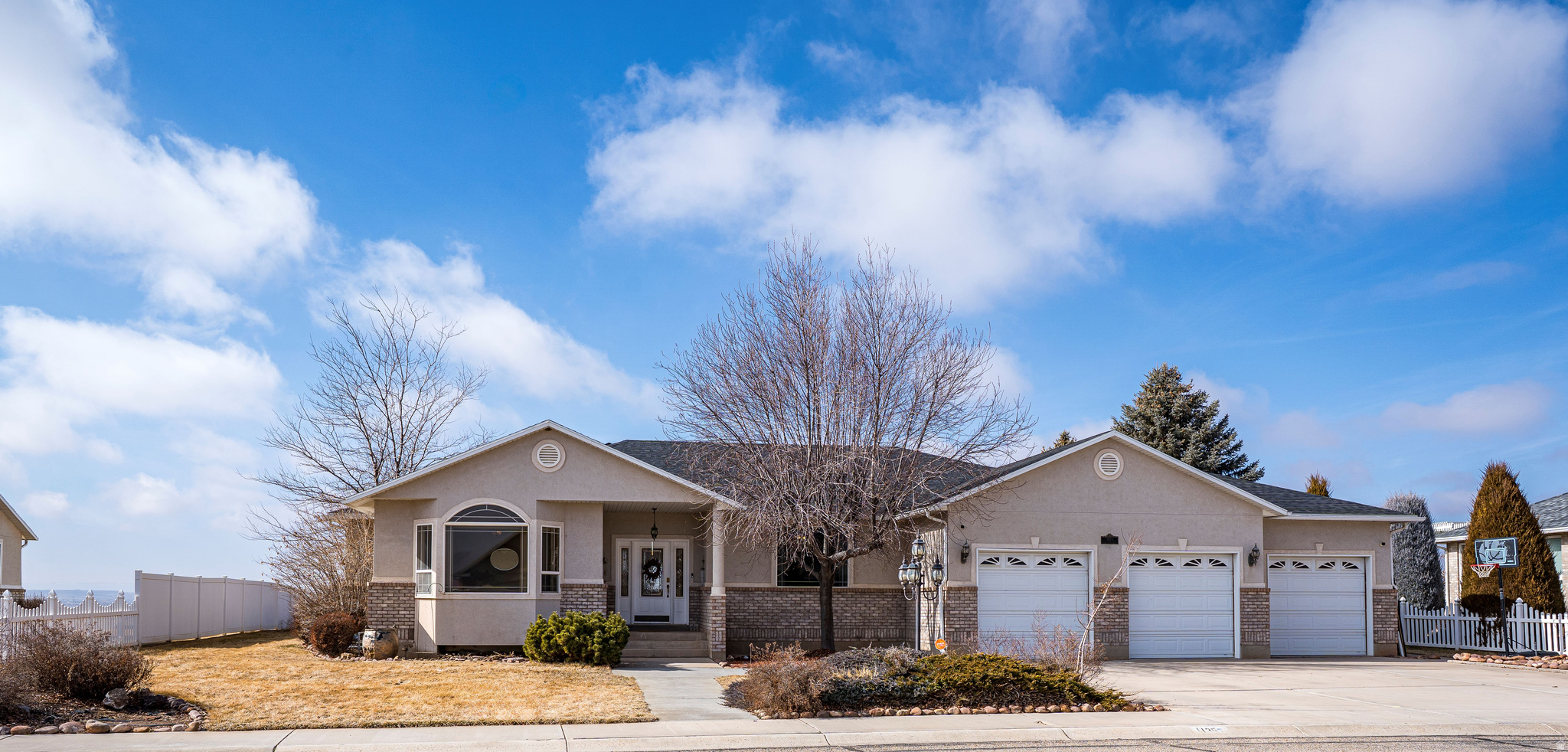 1135 W PARK RIDGE DR, Roosevelt, UT 84066 — photo 1