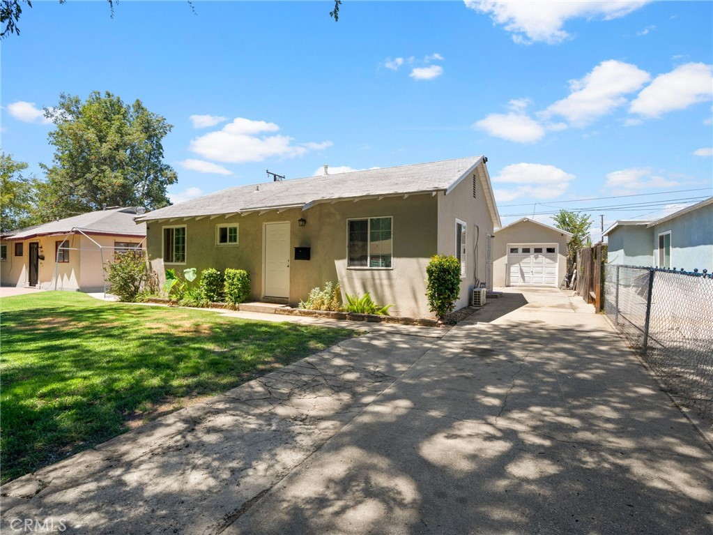 2404 Roxbury Dr, San Bernardino, CA 92404 — photo 1