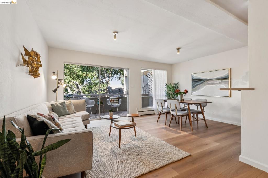 377 Palm AVE 305, Oakland, CA 94610 — photo 1