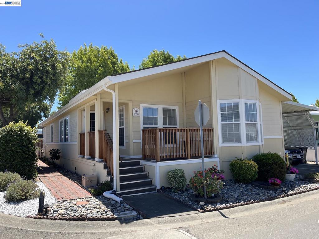 1370 Buckingham Way, Hayward, CA 94544 — photo 1