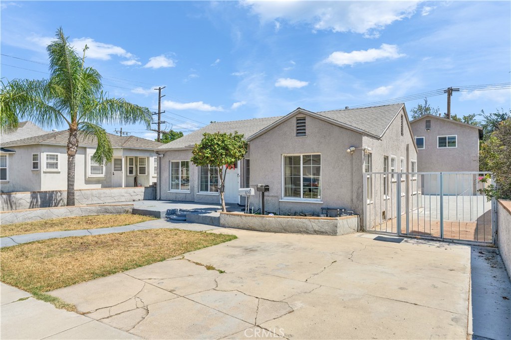 656 E I, Ontario, CA 91764 — photo 1